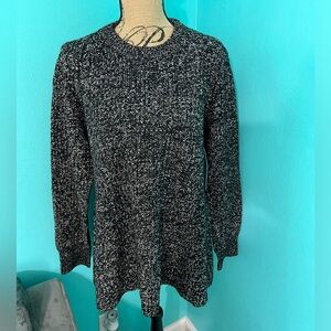 NWT Athleta Long Sleeve Sierra Crew Sweater Size Large